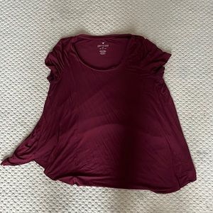 Maroon t shirt